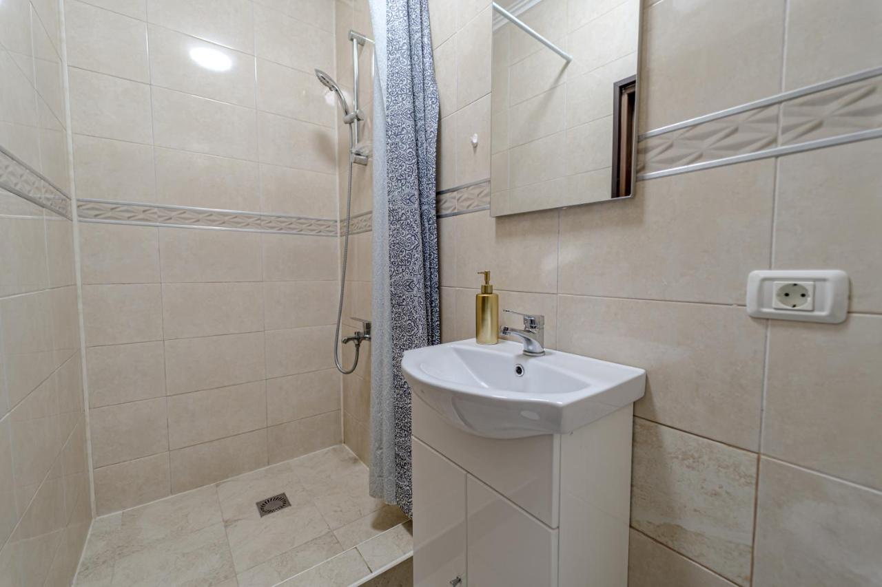 Hera'S Modern Home Arad Kültér fotó